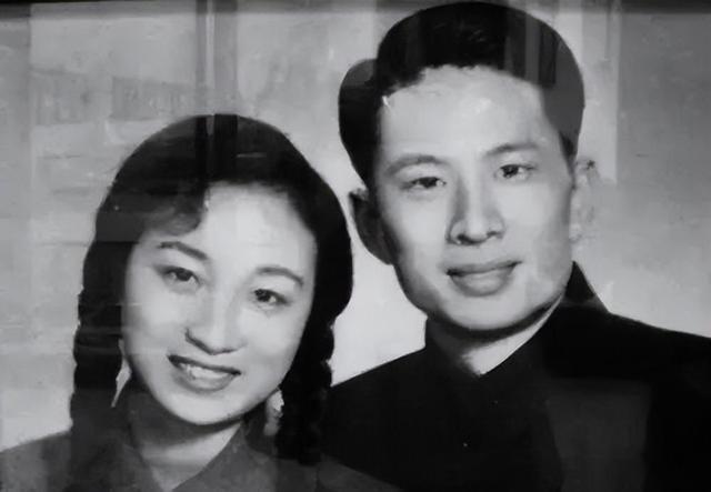 他是《南征北战》高营长：49岁绝望自杀，妻子死后不愿与他合葬