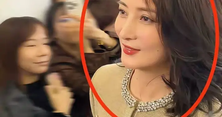 广州街头偶遇蒋勤勤，50岁生图美到犯规，陈建斌这福气谁不羡慕