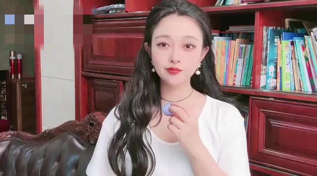 汪小菲大张旗鼓跨国查抚养费去向，具光头发抖S家陷知情不报疑云