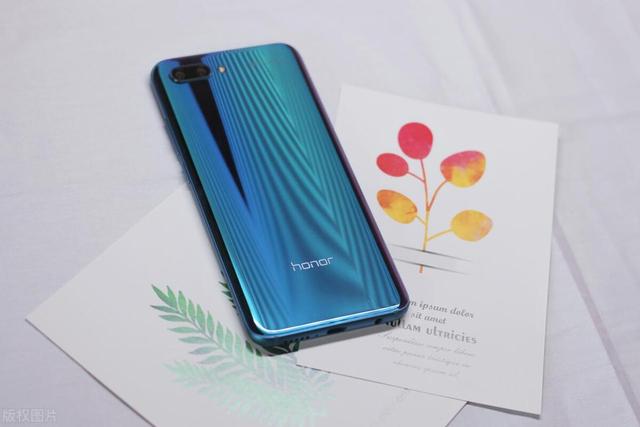 赵明回应是不是能使用麒麟芯片，说了个短期可能性不大