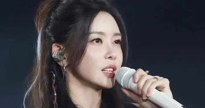 壁纸-拽姐于文文壁纸，于文文高清无水印全面屏手机壁纸