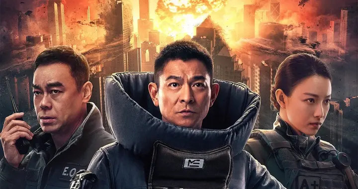 刘德华《拆弹专家2》重映首日票房仅50万，《挽救计划》蝉联冠军