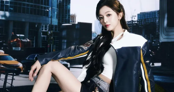 吴宣仪最新穿搭布料，满屏大长腿，真的爱了爱了