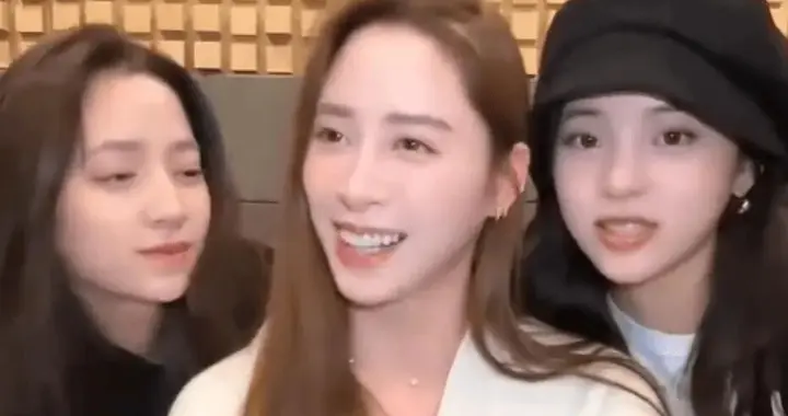 欧阳妮妮被质疑针对妹妹！曝光欧阳娜娜素颜，自己全妆叫对方保姆