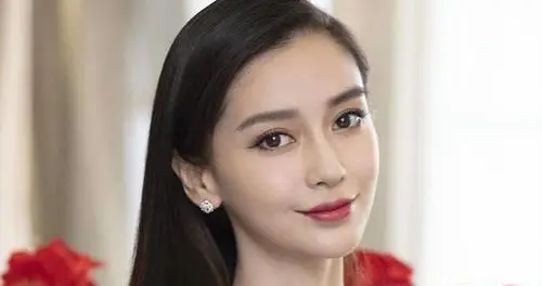 Angelababy韩安冉同框引热议：颜值碰撞下的圈层之争