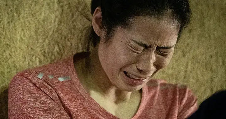 人生至暗时刻，朱婷央视谈东奥被网暴，郎平一句话让女排一姐流泪