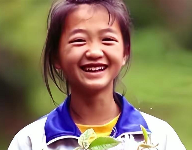 变形记“神仙妹妹”梁小友21岁晒证当妈，和李勒优的生活天差地别