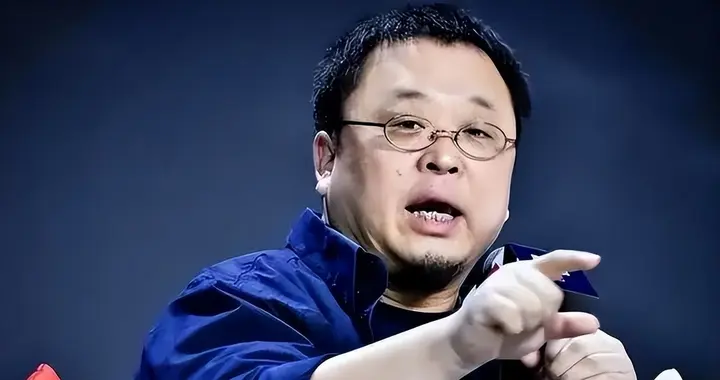 闹大了！罗永浩怒怼粉丝，旧时媚日心声被扒，祖国美国都不如日本