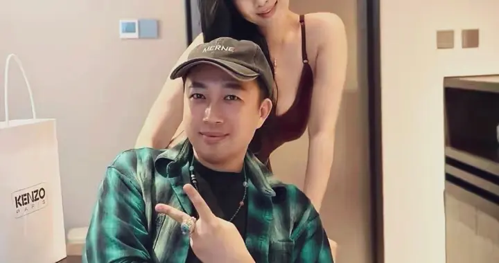 这状态是55岁？钟丽缇近照身材火辣如少女，网友：张伦硕好福气！