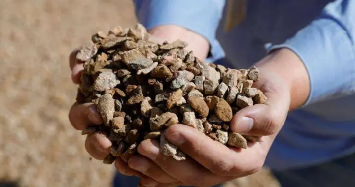 印度最近压力很大：中美俄三国间游走，稀土和石油一个都不愿放弃