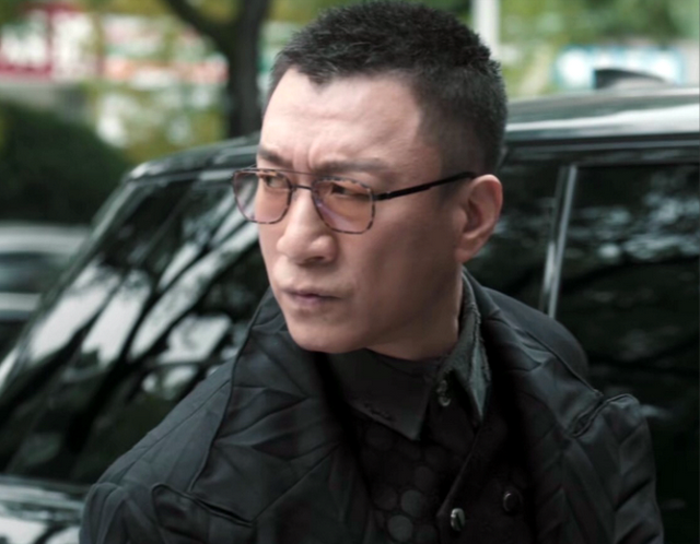 央八开播！32集扫黑大剧来了！我难掩激动，早就该按这“尺度”拍