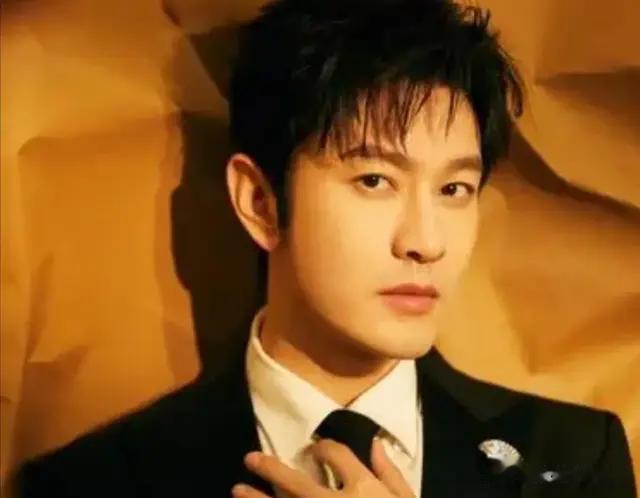 黄晓明杨颖关系成谜，刘大锤爆料称无复合迹象