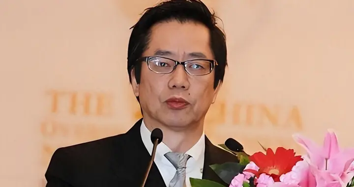 卷走20亿明星资金 霍家早切割关系 亲情为何失守