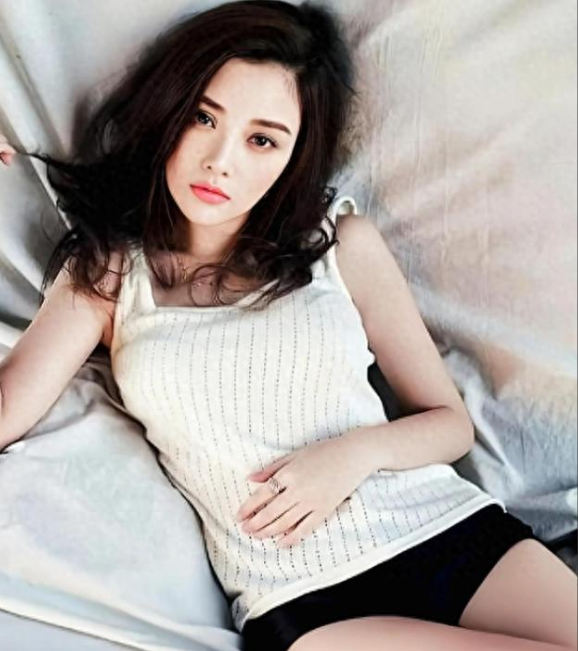 以为是“清纯玉女”，实则却“渣到不行”！这5位女星太擅长伪装