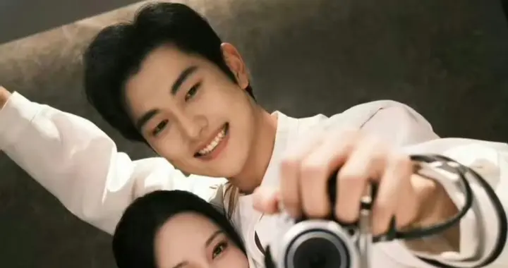 金莎被小19岁男友孙丞潇求婚，不是恋爱脑，早已做好财产公证。