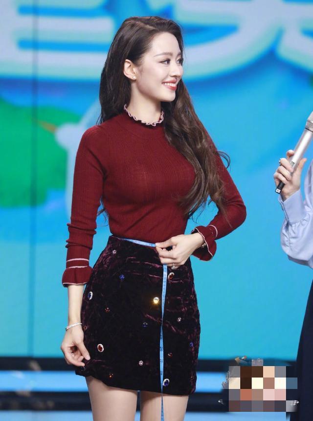 吉娜身材比例太绝，美到让人窒息！