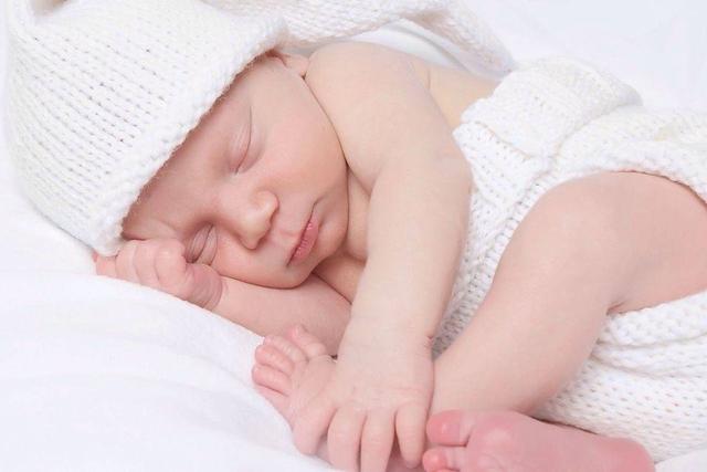 0-1岁宝宝睡觉有禁忌, 难怪妈妈们总抱怨孩子晚上不睡觉