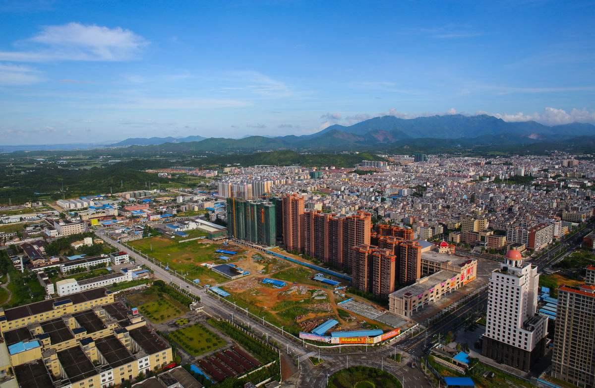 三四线城市的房价为什么还不降？