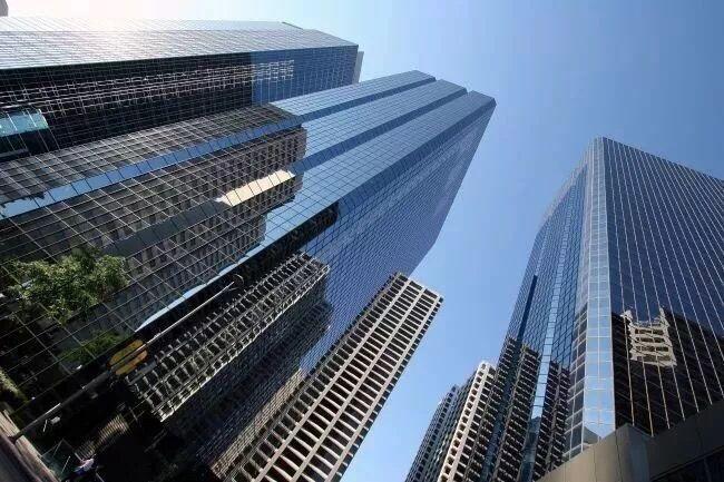 房子“买不起”、“卖不掉”房地产市场多极分化！