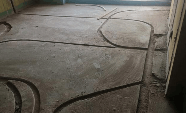 邻居以为水电师傅收费一天300块有点高, 可最后算下来真值