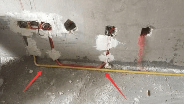 花7000块做的水电, 在验收时看见这样效果, 总感觉不值