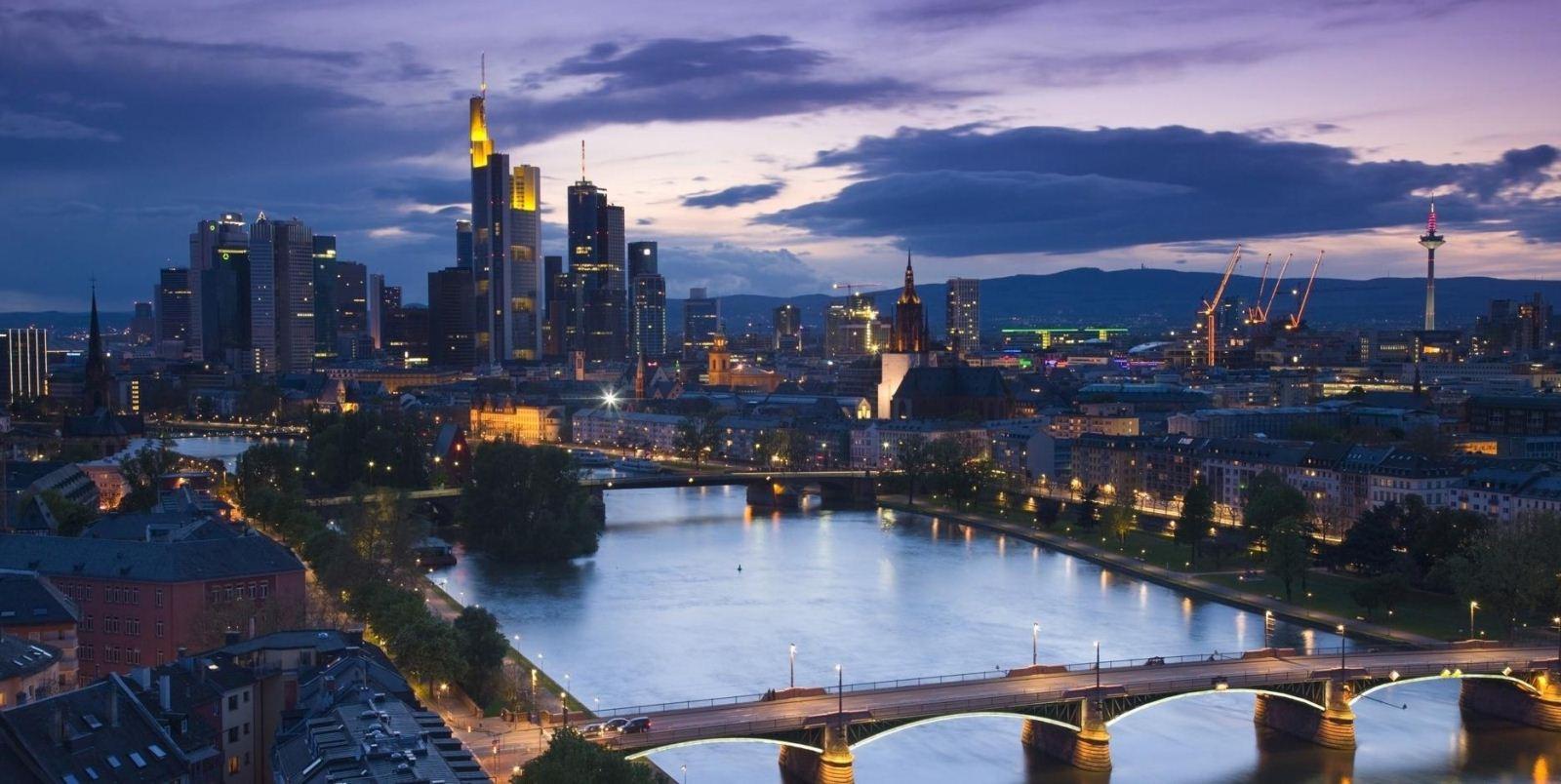 房子回归居住属性, 任志强或将再次准确预判未来房价走势