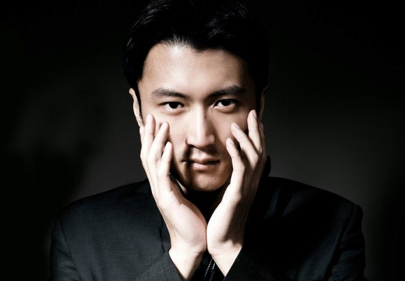 以为是中国人, 国籍却是外国的明星, 除了王力宏, 你还知道哪些?