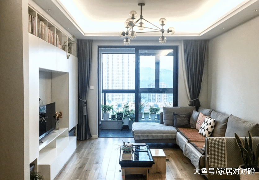 媳妇硬把主卧窗台“加宽”1m, 厕所装“双马桶”, 完工后我懵了!