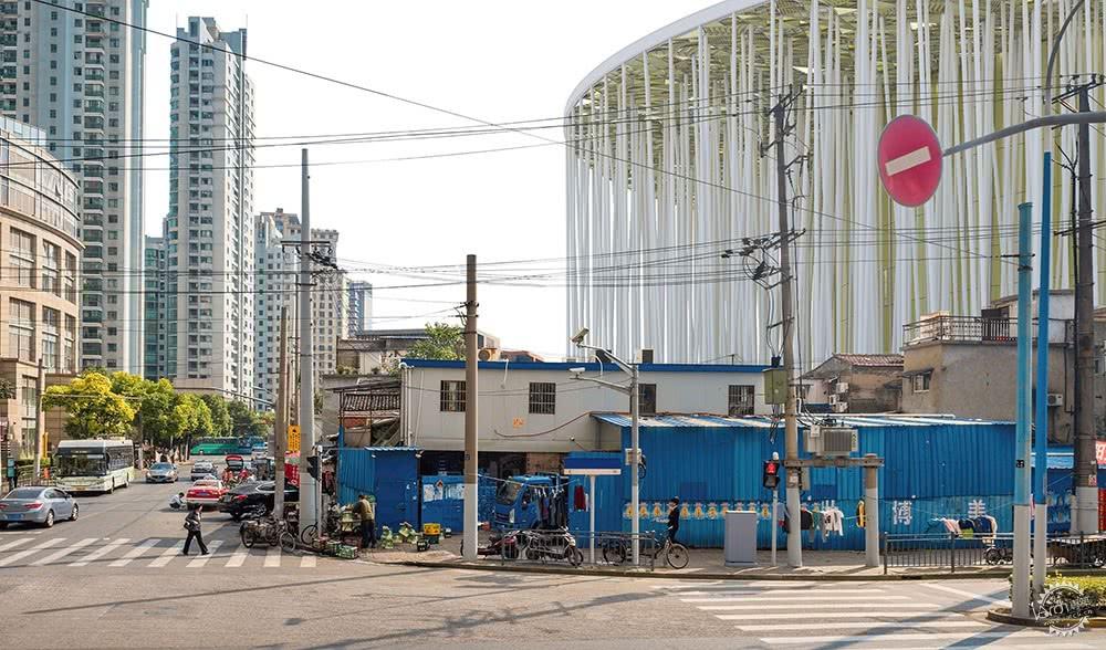 无锡“白色森林”剧院, 光影的游戏