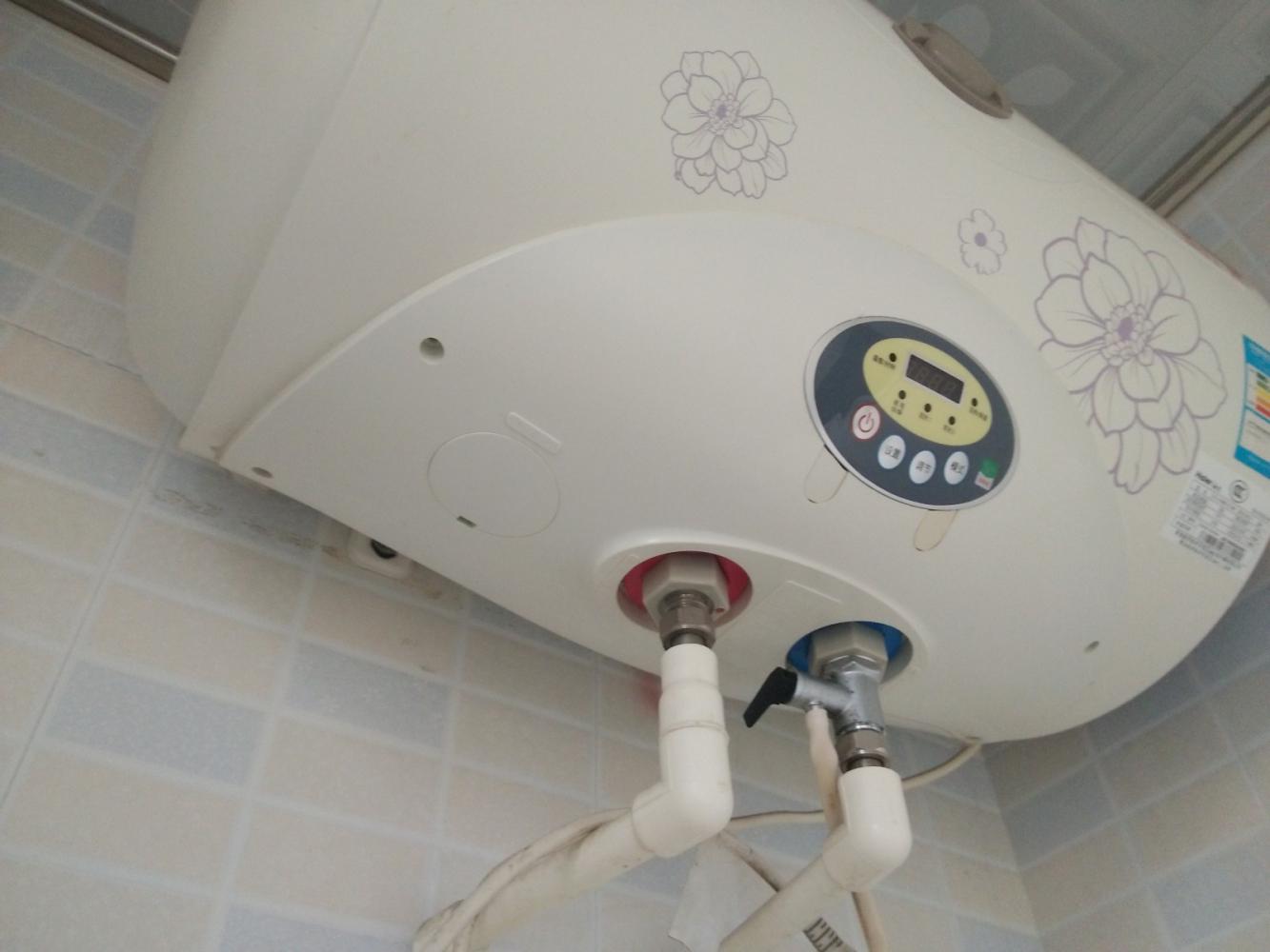 热水器有个“隐藏开关”, 打开后脏水立马排出, 懊悔没早点知道!