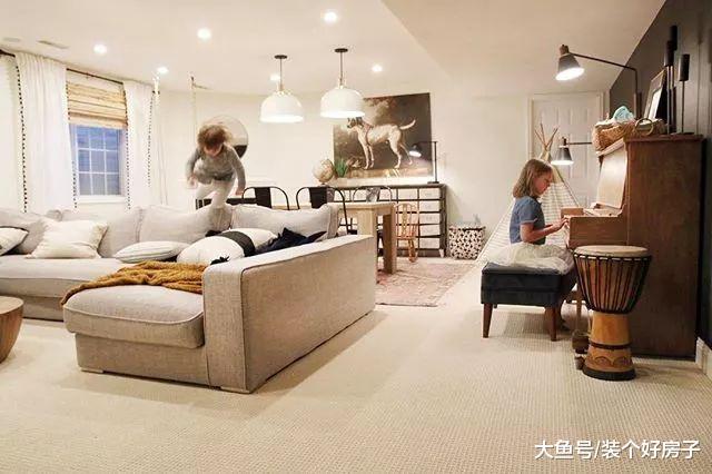 他为妻子和三个女儿, 打造了一个坐拥无敌湖景和十个房间的豪宅!