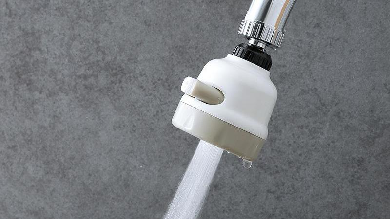 家里水龙头水压不够怎么办? 先别着急找人修水管, 几块钱的小东西就能搞定!