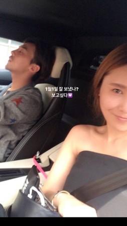 亲姐2019年首曝, 权志龙最新照片: 过耳长发、留胡渣