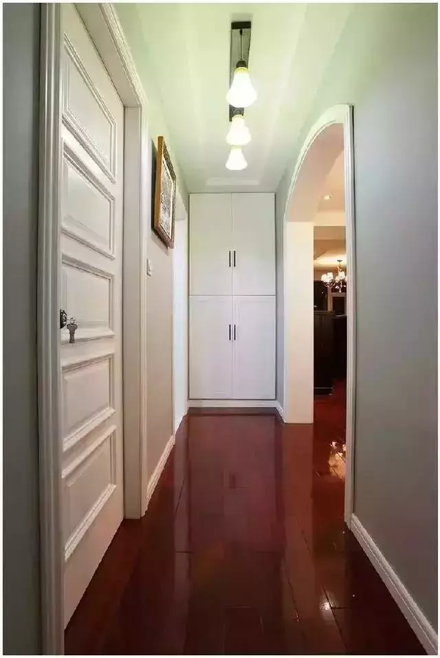 走廊面积浪费太可惜了, 改成收纳多实用!