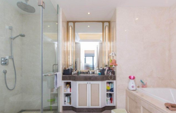 客厅没有阳台, 买之前各种老婆被埋怨, 看到装修后不说话了!