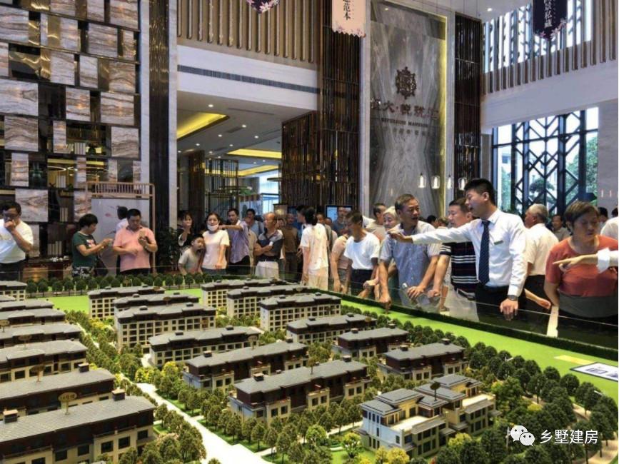 怎么大家都跑农村自建别墅了, 难道农村自建房比城市的好?