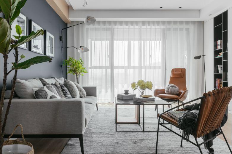 100平米的家不要电视, 客餐厅打造成大书房, 还有个衣帽间