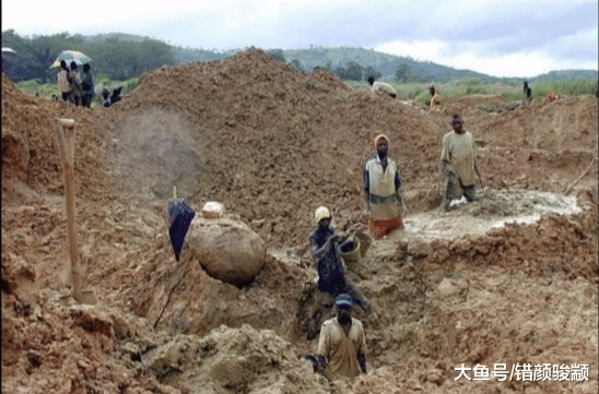 非洲人很郁闷: 为何我们的钻石又多又便宜却没人买? 游客说出答案
