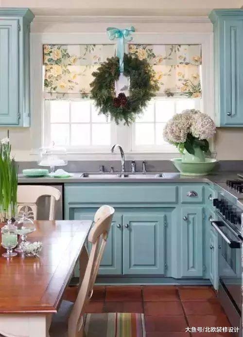 作为家庭主妇, 厨房这么神圣的地方不可能马虎的