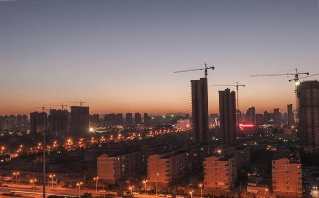 楼市高周转下问题频发, 商品房质量很差, 投资可以, 自住不行