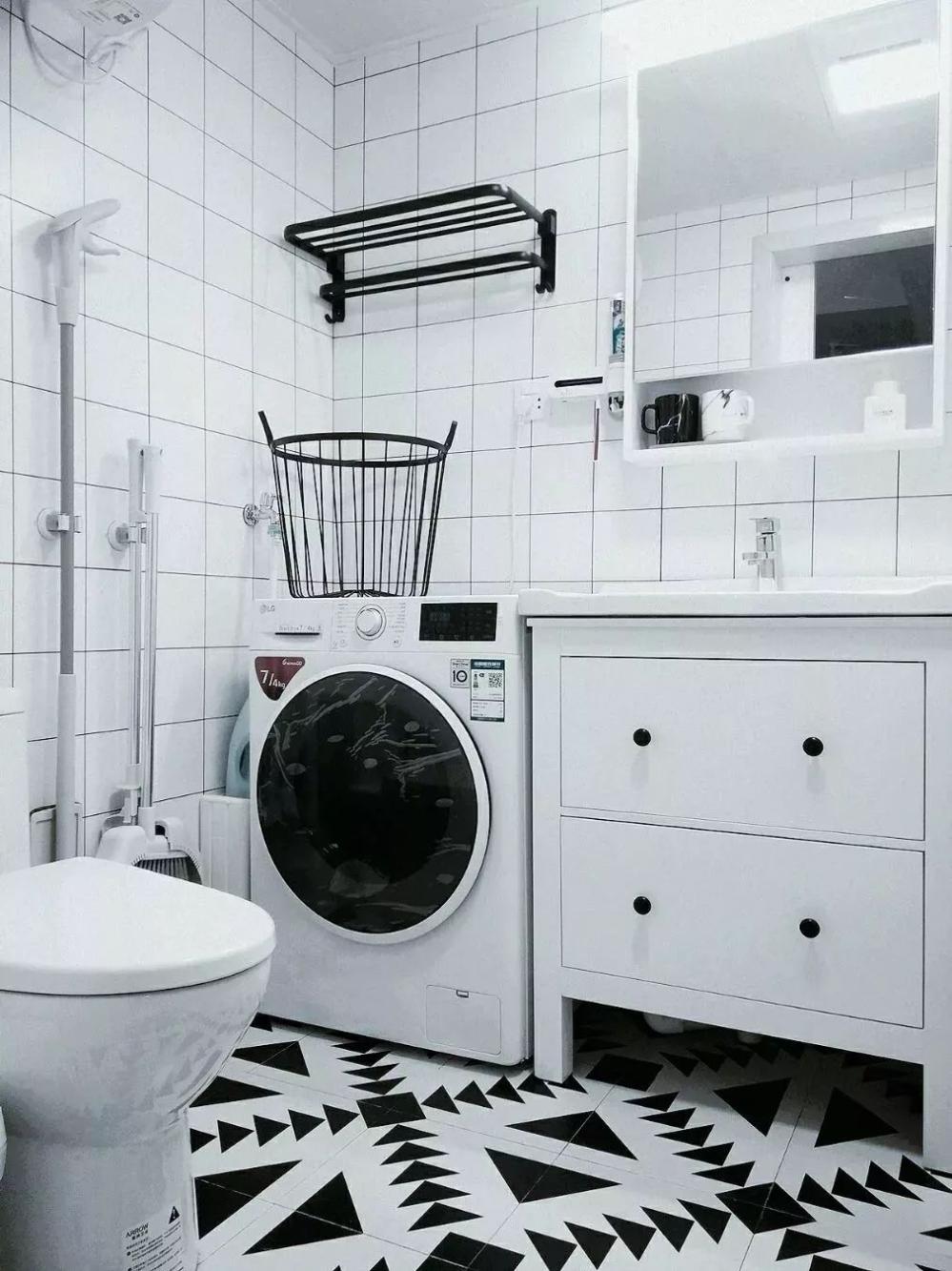 愁死了! 拖把扫把这些工具, 放哪里好呢?