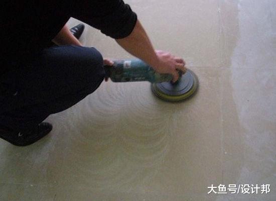 地砖旧了到底要不要重铺? 后悔我家撬了重铺差点赔光所有钱!