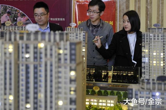 楼市虽然降温, 房价却没有大幅下降, 是谁抓着房价上涨不放手!