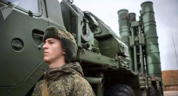 不顾他国看法, 法国竟然发射间谍卫星, 专为这三国提供情报