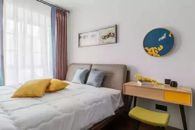 老婆装修的90㎡现代简约风, 客厅颜值在线嵌入式收纳柜设计的超棒