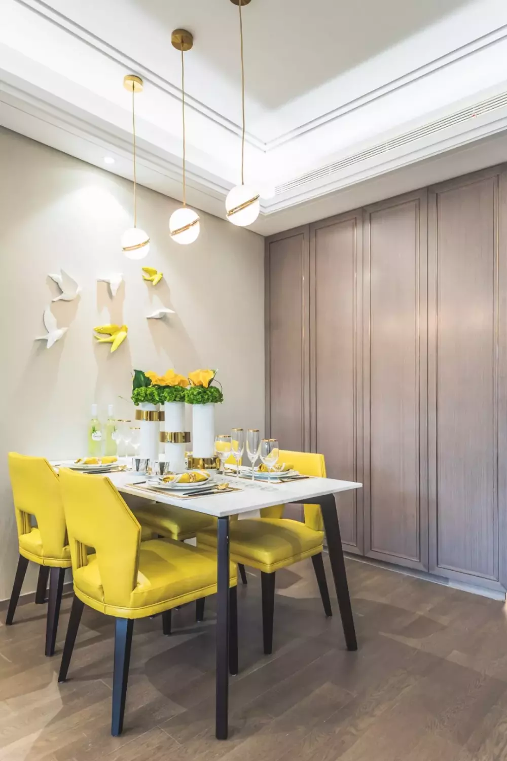 95m2简约样板间, 集一室优雅, 抒一缕繁华!