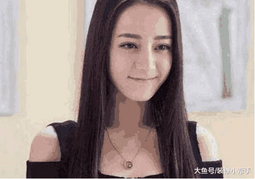 带你看看迪丽热巴与李小璐的家, 各有千秋, 网友们觉得哪个更好?