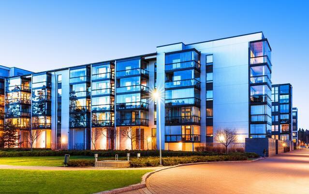 刘全：房价居高不下，年轻人只能为房子而奔波！