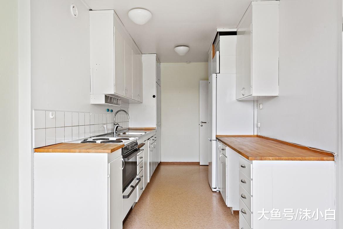 晒我73平小户型, 卫生间马桶洗脸盆通通挂起来, 一点也不占地!