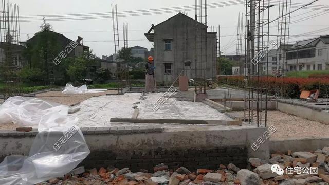 惦念父母江苏农村建中式养老房, 邻居感觉受到了伤害